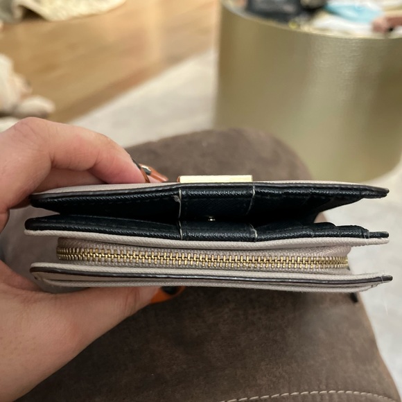 Kate Spade Wallet - Picture 7 of 7